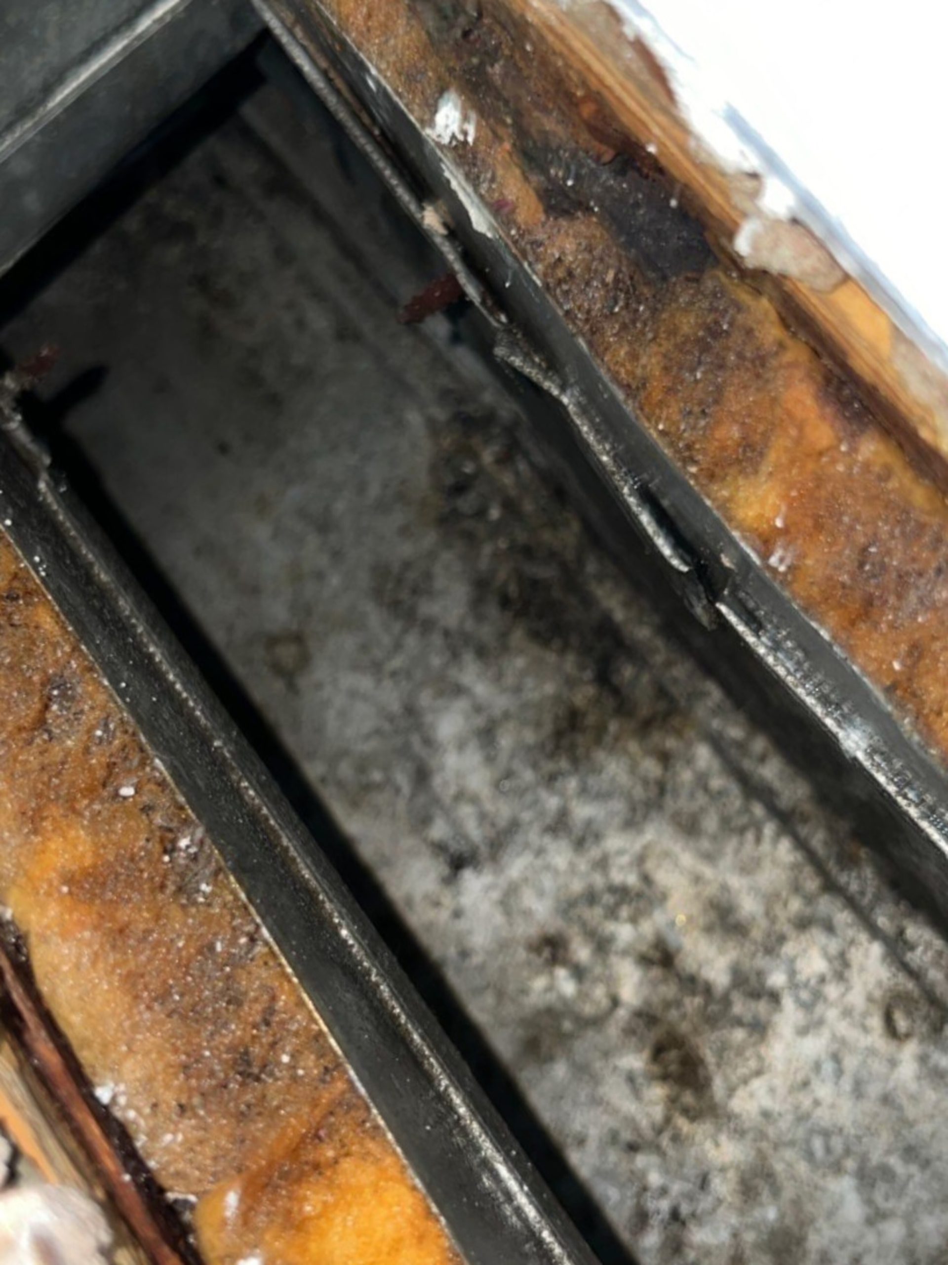 gallery-01 Air Duct Cleaning Royals DuctsTeam 2 scaled